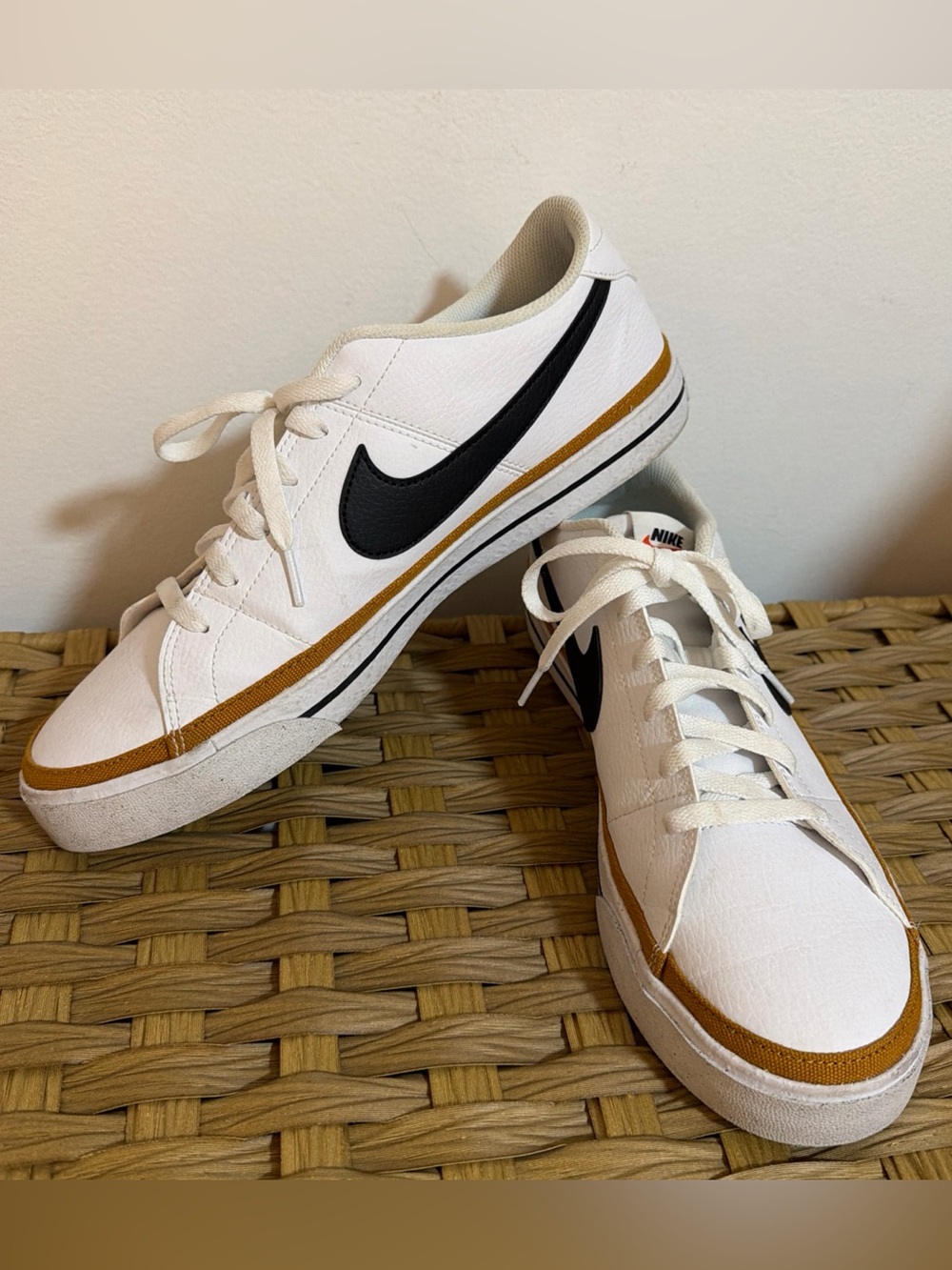 Nike Court Legacy Men’s 11.5 White Black Brown Athletic Leather Shoes Sneakers